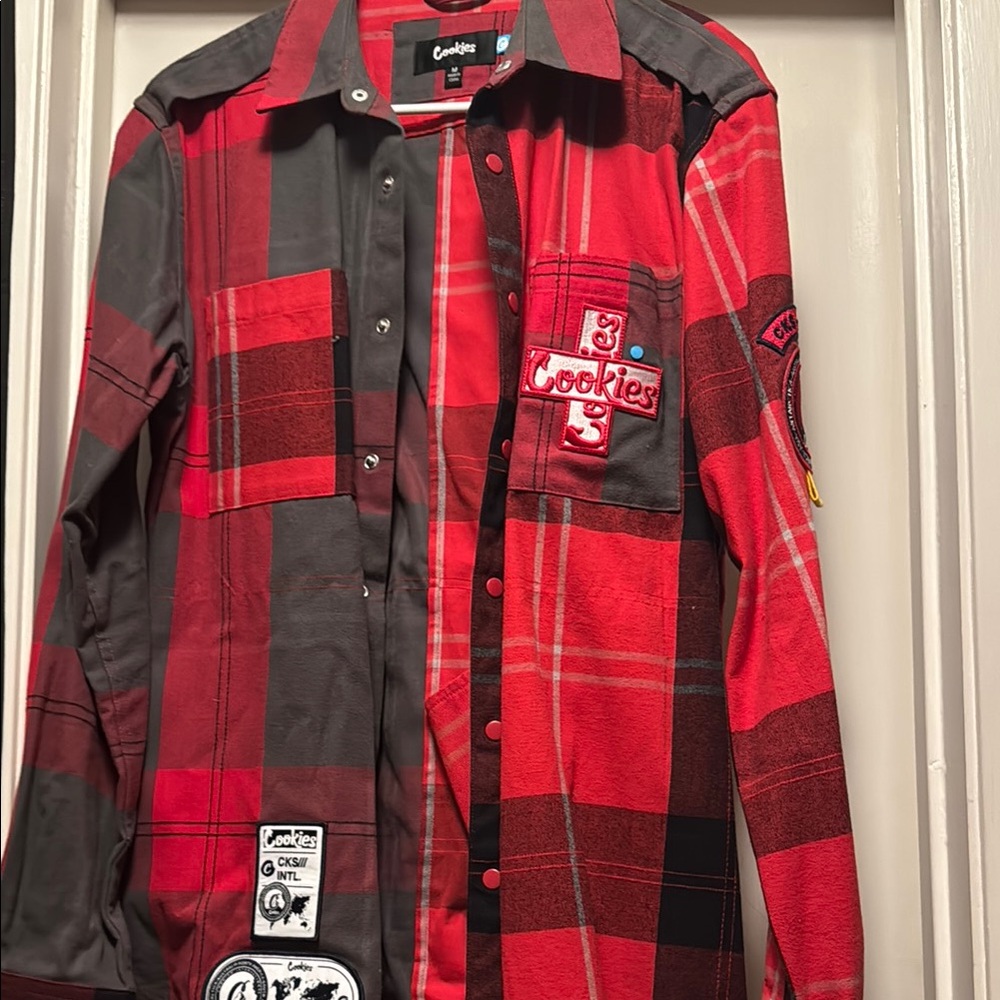 Red Casual Button Down Shirt with Plaid Pattern and Relaxed Fit